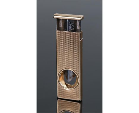 14 carat gold cigar cutter, with an engine turned case, steel blade, 50mm high