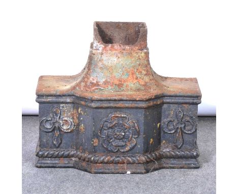 Victorian cast iron breakfront hopper, with a Tudor Rose and Fleur de Lis motifs, width 46cm, height 23cm.