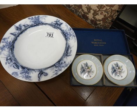 Boxed Royal Worcester Trinket Dishes and Soup Plate 