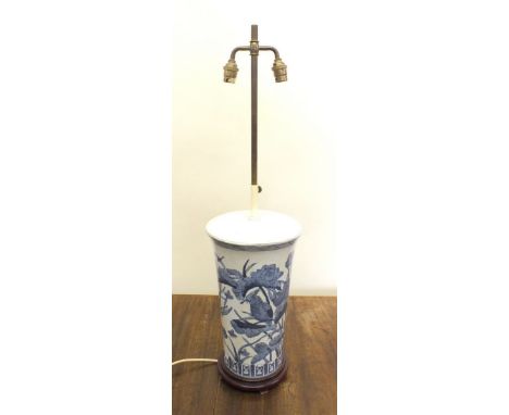 A large Chinese blue and white twin light table lamp and shade - 82cm
