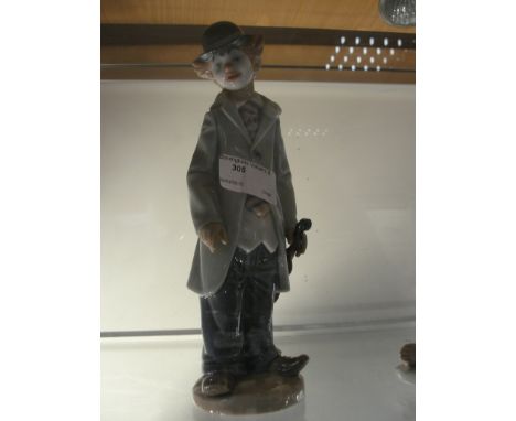 A Lladro figure of a clown with violin, 5472