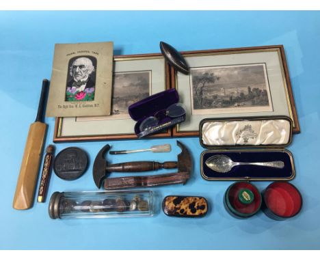 Button collection, knitting sheath, snuff box etc.
