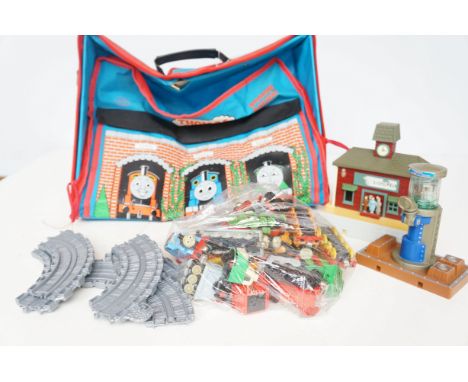 Thomas the tank engine cased train set with many pieces 
