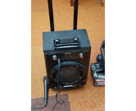 Portable speaker 