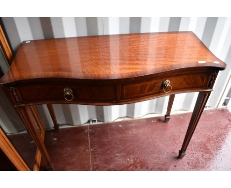 A reproduction Regency console table, width approx.
D 108cm, H 84cm