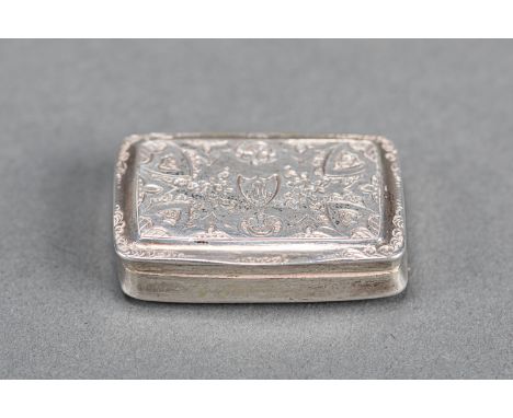 Silver snuff box vinaigrette, inside vermeil; Belgium 19th Century; IS master signed. 22g. 4X2.7cm