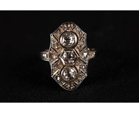 Art Deco ring 585/1000 white gold and yellow gold; 1carat  diamonds.