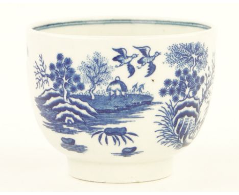 An early Worcester blue and white transfer bowl,
with Crescent mark, 3.5" across.