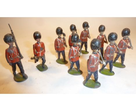 Britains set 82 Pioneers of the Scots Guards FIRST VERSION, valise packs with an additional pioneer (F, colour bearer missing