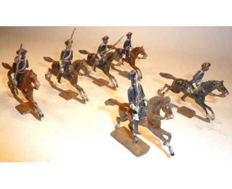 Noris No.2 size Indian Army Lancers with officer and trumpeter (G, one left and one right arm missing) 1899 (6)
