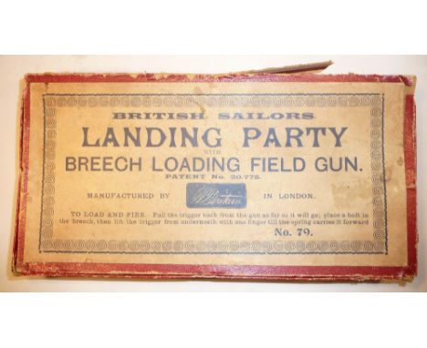 Britains set 79, Royal Navy Landing Party with officer, grey finish to limber and gun (F, ammunition missing, box P) 1905 (11