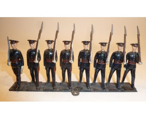 Britains RARE Mechanical Coronation Procession slat Infantry at the slope with officer, red and blue striped belts, still att