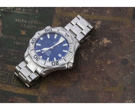 A modern Omega Seamaster Professional automatic stainless steel wristwatch, 41mm case, rotating bezel, blue wavy textured dia