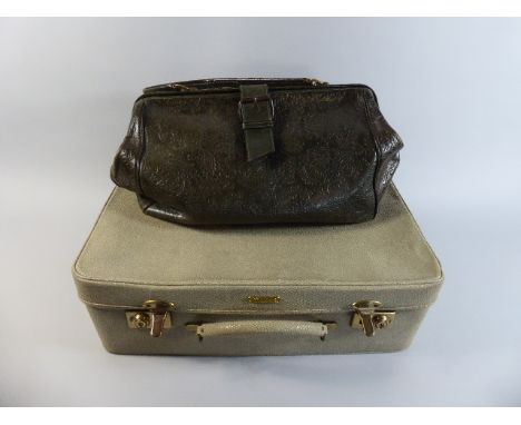 A Vintage Antler Ladies Travel Case and a Handbag 