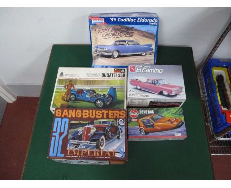 Five Plastic Model Car Kits comprising of Airfix 1:32 Bond Bug, Monogram 1:24 Classic Bugatti 35B, MPC 1:25 Gangbusters 32 Ch