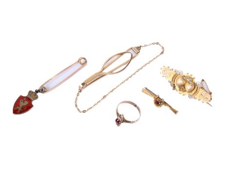 A small group of Victorian and later 9ct gold jewellery. Comprising a twin-heart bar brooch, marked 9ct, a small bar brooch s