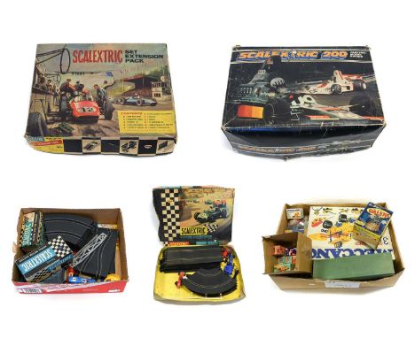 Scalextric Set 31 with two cars (box P) HP1 Set Extension Pack (G box G-F) C559 200 Set (boxed) Austin Healey 3000 (boxed) an