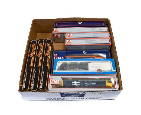 Bachmann OO Gauge Locomotive And Rolling Stock  31602 Class V1 2-6-2T BR 67664 and eight BR MkI coaches (all E boxes G-E); to