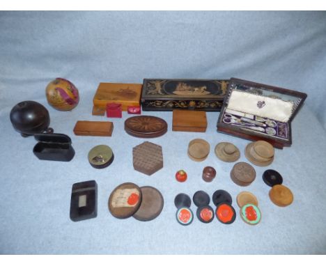 Selection of Treen: 2 string balls, seal boxes some with seals, manicure box (fitted) snuff boxes etc