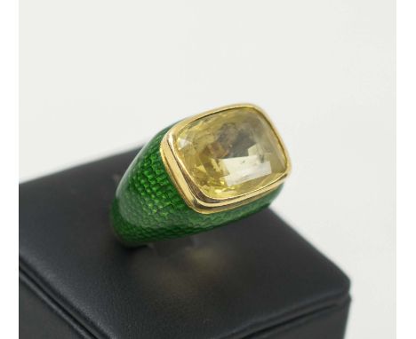 GOLD AND GREEN ENAMEL DRESS RING, set a citrine, size 'J'.