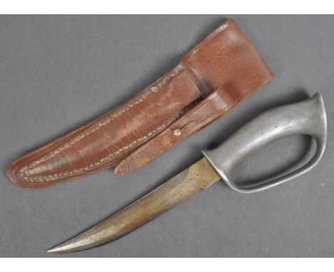 An original WWI First World War Robbins of Dudley made British Army trench combat knife / push dagger. Alloy hilt with large 