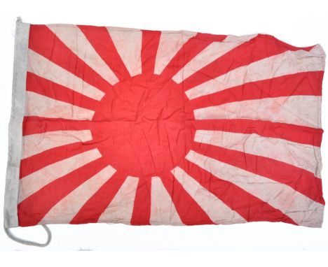 WWII Second World War Interest - a vintage 20th century Imperial Japanese ' Rising Sun ' small ' battle ' type flag. White, w