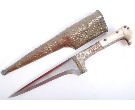 An antique late 19th century / early 20th century Indo-Persian Peshkabz dagger. Shaped bone grips, with engraved floral detai