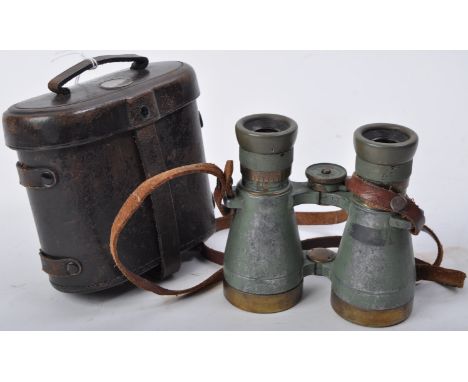 A WWI First World War period pair of Imperial German Fernglas binoculars. Maker's marks to the focus wheel ' Fernglas 3545 Sp