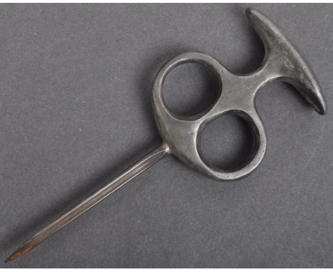 An original WWI First World War circa 1915 British Robbins of Dudley type trench combat knife / push dagger. The cruciform bl