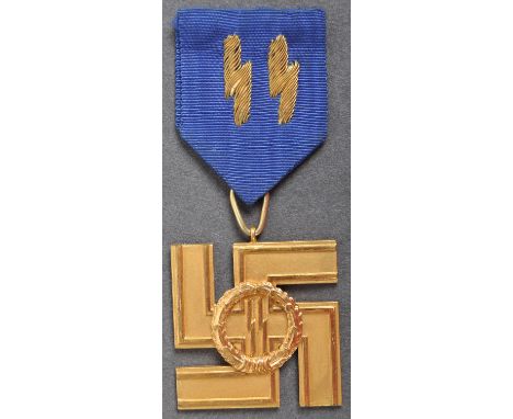 A WWII Second World War type Third Reich Nazi German SS Long Service (25 Years) award medal. ' Fur Treue Dienst In Der SS ' t