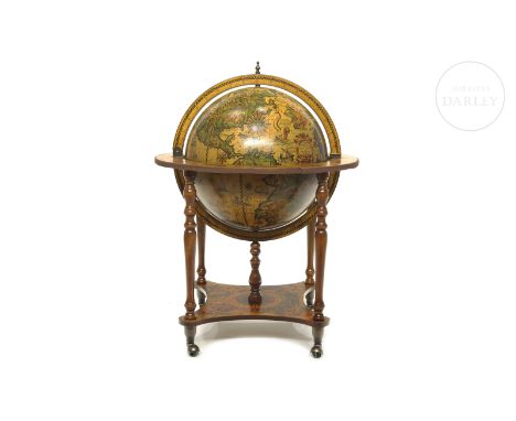 Large rotating wooden bar cabinet in the shape of a globe. It has wheels on the base to facilitate its mobility. No seals or 