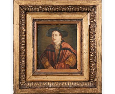Christoph Amberger (1505-1562)- attributed, Portrait of a man, oil on wooden panel, framed. 18X16,5 cm