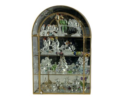 Swarovski and other crystal figures including two Puffins, Parrots perched on branches, Santa Claus, Snowman, Seahorses, Chri