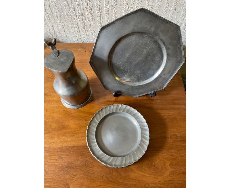 AN EARLY 19TH CENTURY OCTAGONAL ENGLISH PEWTER CHARGER WITH TOUCH MARKS TO BASE, together with a set of six early 19th centur