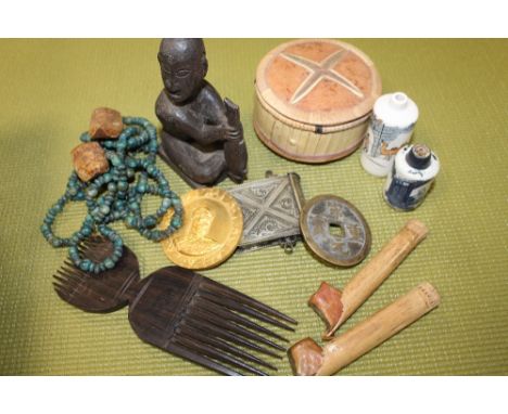 A BOX OF COLLECTABLES TO INC AFRICAN COMB, CHINESE COIN AND TWO SNUFF BOTTLES, INDONESIAN TRIBAL FIGURE, NATIVE AMERICAN ITEM