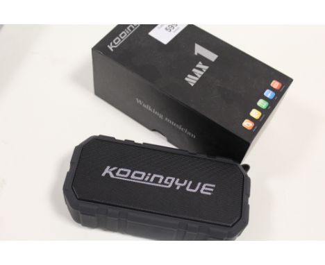 A BOXED WIRELESS BLUETOOTH SPEAKER