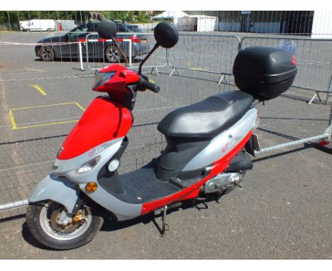 A PEUGEOT V -CLIC SCOOTER A/F DY14 OHD 1198.8 KM&nbsp;(KEYS - NO LOG BOOK)