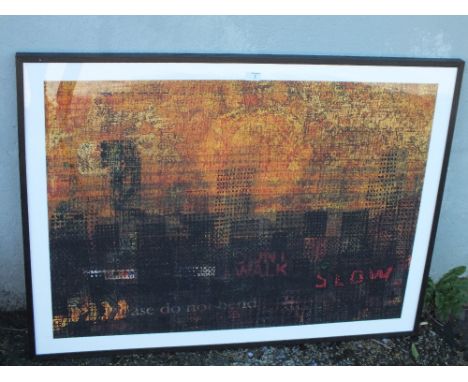 KING &amp; McGAW FRAMED AND GLAZED MODERN PRINT, GOLD BY ANDY MERCER - OVERALL 84.5 CM X 112 CM 