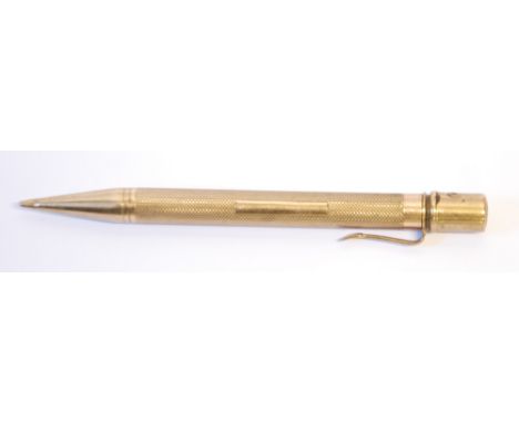 S. MORDEN AND CO 9CT GOLD PROPELLING PENCIL with engine turned decoration, 4 1/2" long, London hallmark 1937, 27.6 grams gros