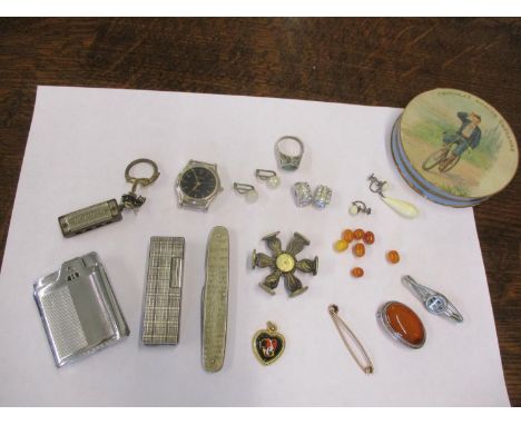 A small mixed lot to include a vintage Ronson lighter, a white metal John Sterling lighter, a fruit knife listing the Kings a