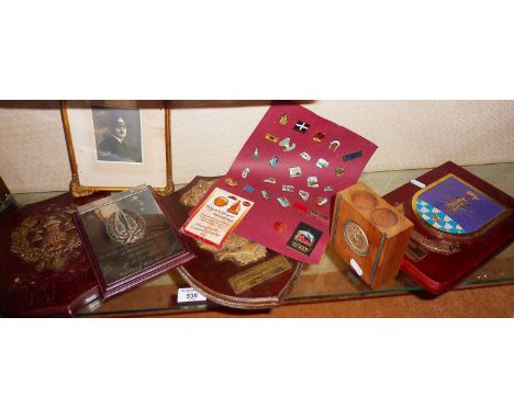 Military plaques and American souvenir enamel badges