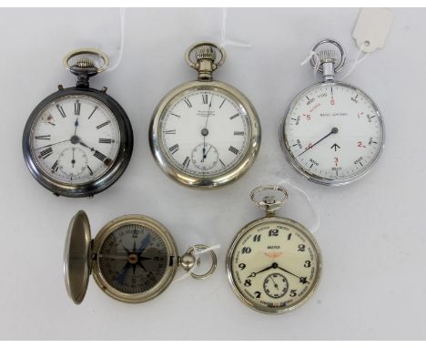 LOT 5 TASCHENUHRENKompass, Stoppuhr und 3 Taschenuhren, teils mit Eisenbahnmotiven. Metallgehäuse. Teils besch.   MIXED LOT O