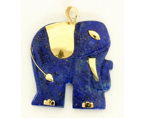 ANHÄNGER585/000 Gold und Lapislazuli. L.30x25mm.   A PENDANT 585/000 gold and lapis lazuli. Length 30 x 25 mm. Keywords: jewe