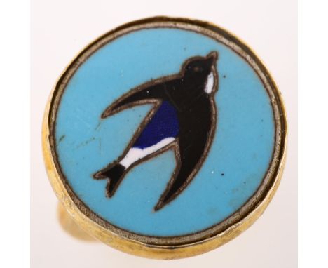 A modern enamel house martin bird ring, unmarked silver-gilt settings, setting diameter 20.8mm, size L, 6.2gEnamel panel is A