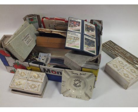 A BOX OF COLLECTABLES TO INCLUDE CIGARETTE CARDS, BADGES ETC. 