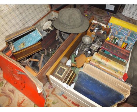 A BOX AND SUITCASE OF COLLECTABLES TO INCLUDE VINTAGE BOOKS, BOXED TOY VEHICLES, SILVER PLATED CANDLESTICKS ETC. (2) 