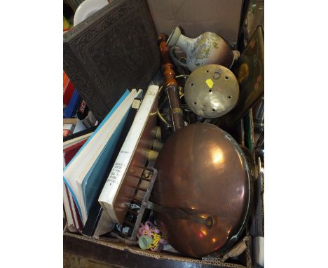A TRAY OF COLLECTABLES &amp; METALWARE TO INC A VINTAGE BIKE LAMP, SCALES &amp; WEIGHTS ETC