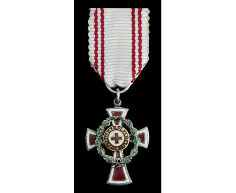 Austria, Empire, Red Cross award with War Decoration, 23mm x 18mm, silver and enamel, silver mark to ring, good very fine. Su