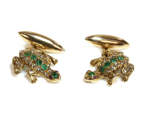 A pair of emerald and diamond chain-link frog cufflinks,with a central row of graduated mixed cut emeralds, grain set to the 