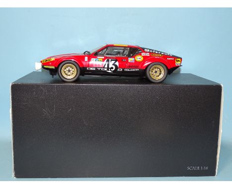 Kyosho, 1:18 scale model of De Tomaso Pantera, (boxed). 